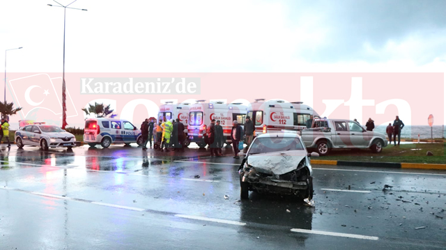 Trabzonun Sürmene ilçesinde meydana gelen trafik kazasında 3 kişi yaralandı